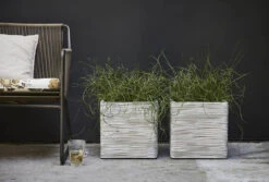 Capi Plantenbak Vierkant Nature Rib NL - L30 X B30 X H30cm - Ivoor -Woondecoratie Winkel pot vierkant rib nl 30x30x30 ivoor plantenbak 7 8