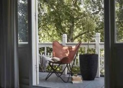 Capi Bloempot Nature Elegant Rib NL - D34 X H46cm - Zwart -Woondecoratie Winkel vaas elegant laag rib nl 36x47 zwart bloempot 6 8