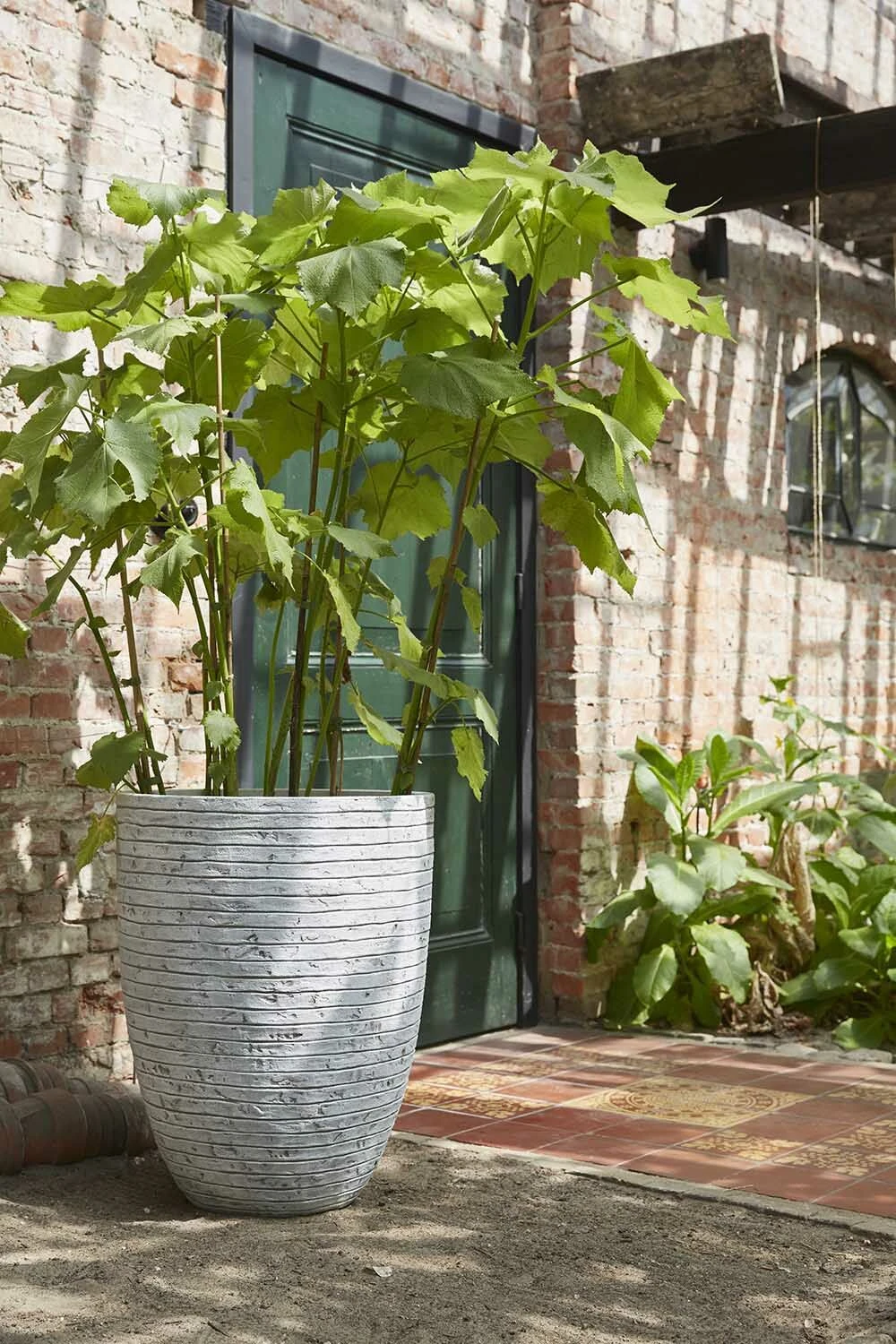 Capi Bloempot Nature Elegant Row NL - D34 X H47cm - Ivoor 4 Capi Bloempot Nature Elegant Row NL - D34 X H47cm - Ivoor - Afbeelding 2