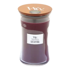 Woodwick Black Plum Cognac Large Candle - Geurkaars