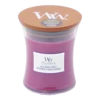 Woodwick Wild Berry & Beets Medium Candle - Geurkaars